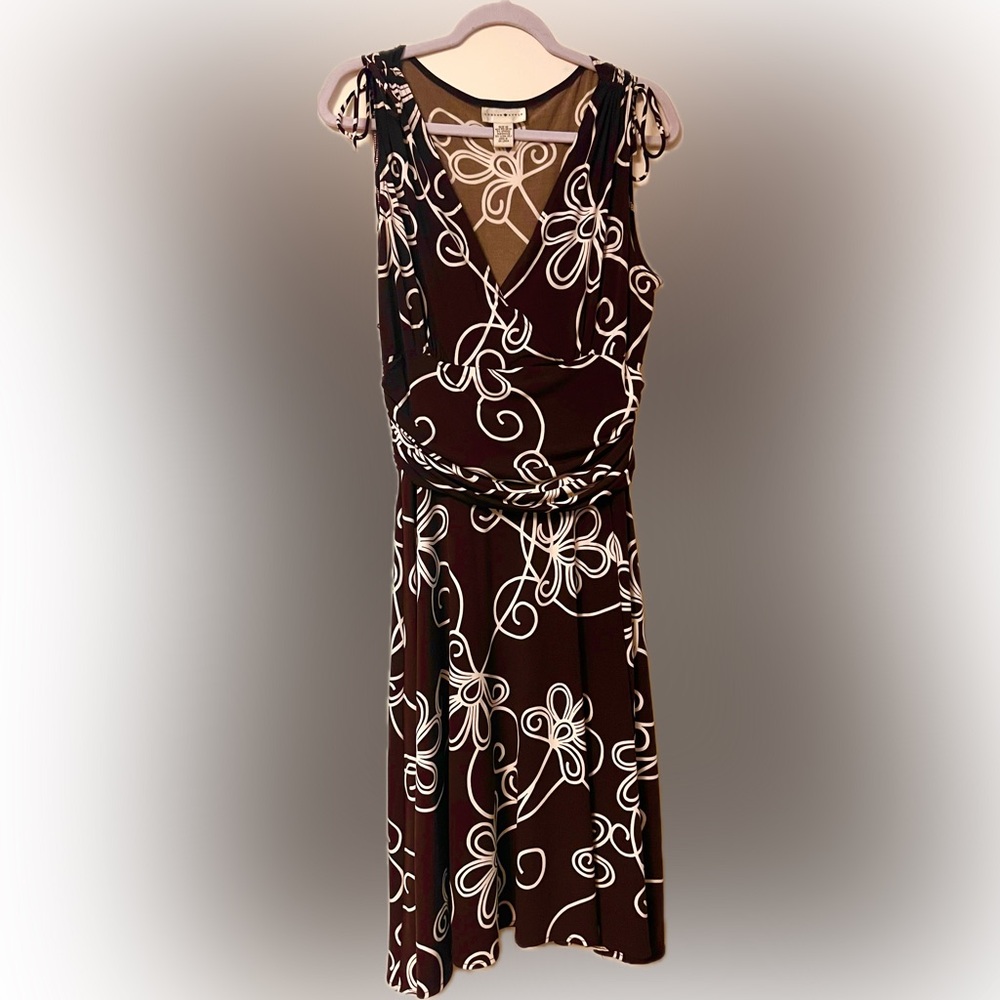 London Style Brown and White Sleeveless Stretch Dress size 16